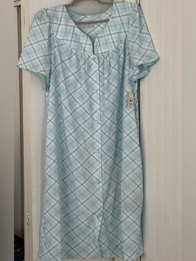 Secret Treasures Plaid Sleep Shirt Nightgown XL Plus Pockets